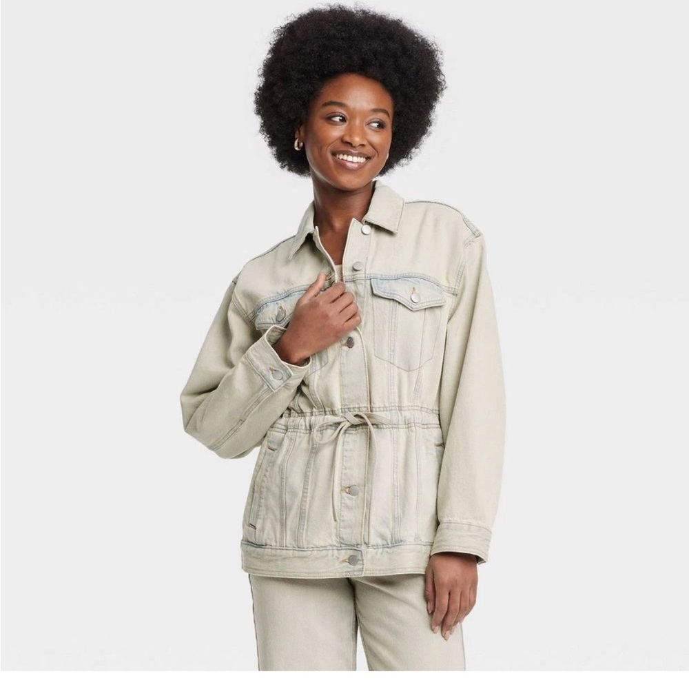 Women's Universal Threads Cinched Denim Jacket M